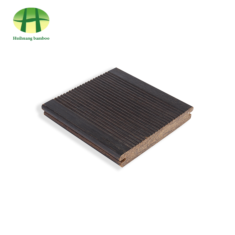 Maliit na sahig na kawayan ng alon