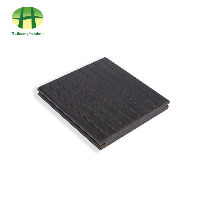 Maliit na sahig na kawayan ng kawayan